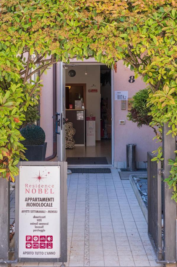 Residence Nobel Rimini Buitenkant foto
